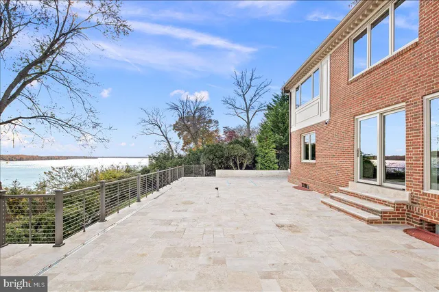 a picture of floor plan