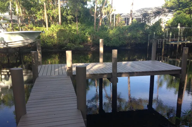 $2,499,000 | 18917 Southeast Loxahatchee River Road, Jupiter, FL 33458