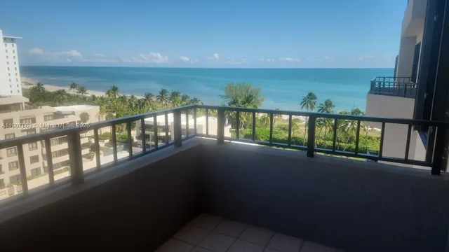 $4,300 | 201 Crandon Boulevard, Unit 936, Key Biscayne, FL 33149
