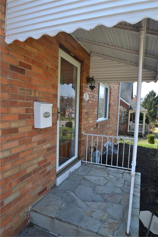 1941 Bower Hill Road Pittsburgh, PA 15243 - Photo 2 of 25