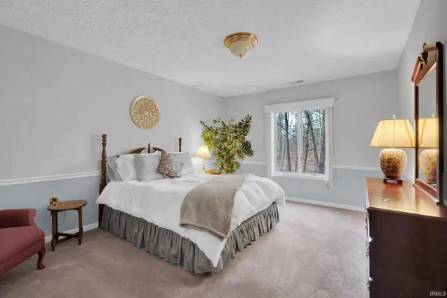 $359,900 | 500-10 Greentree Drive, Bedford, IN 47421