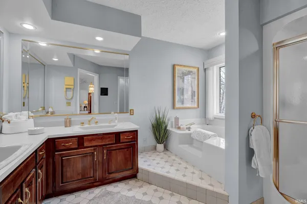 $339,900 | 500-10 Greentree Drive, Bedford, IN 47421