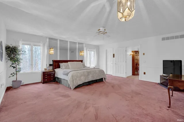 $359,900 | 500-10 Greentree Drive, Bedford, IN 47421