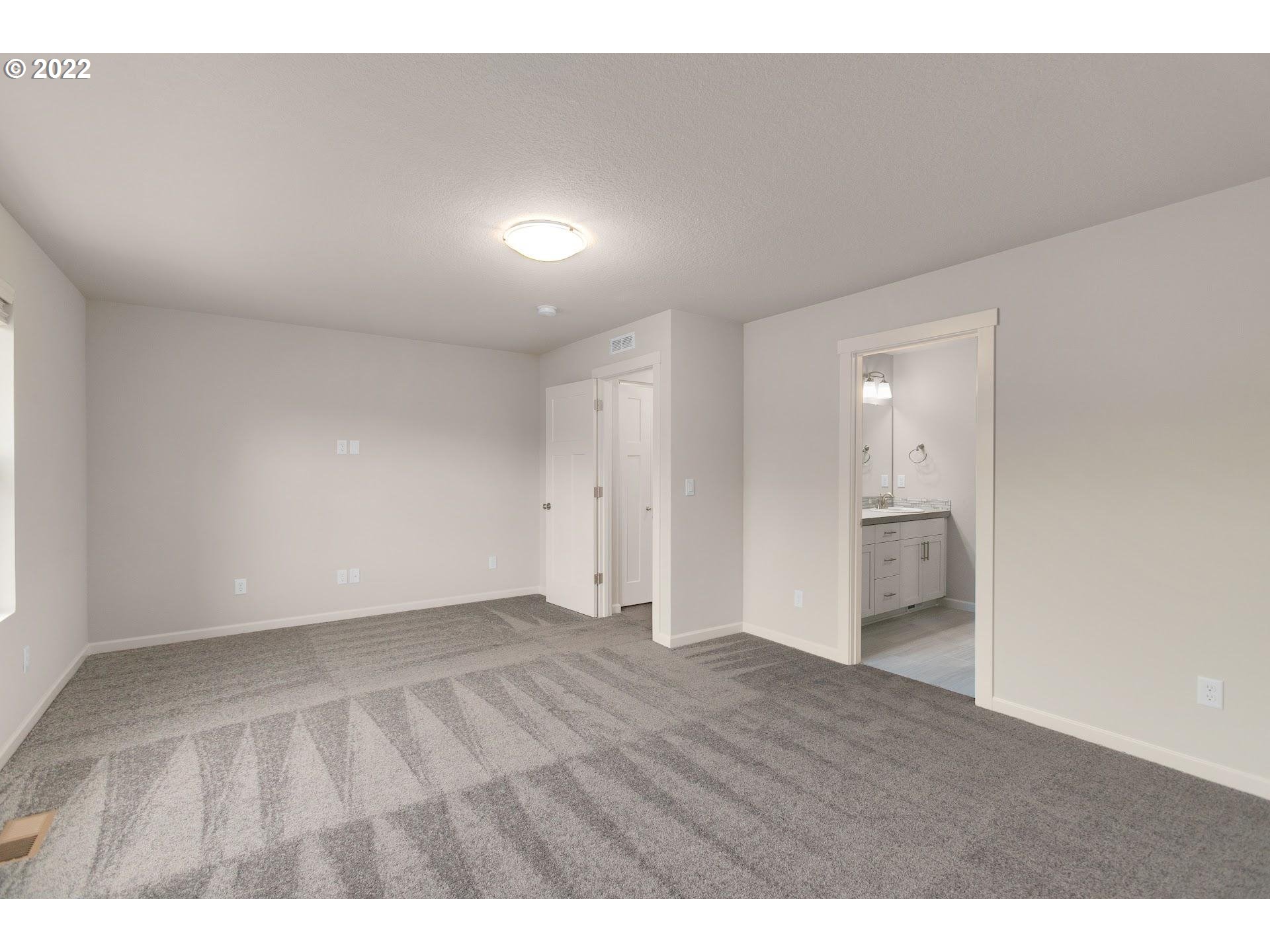2415 South Trail View Ridgefield, WA 98642 - Photo 11 of 31 a view of an empty room