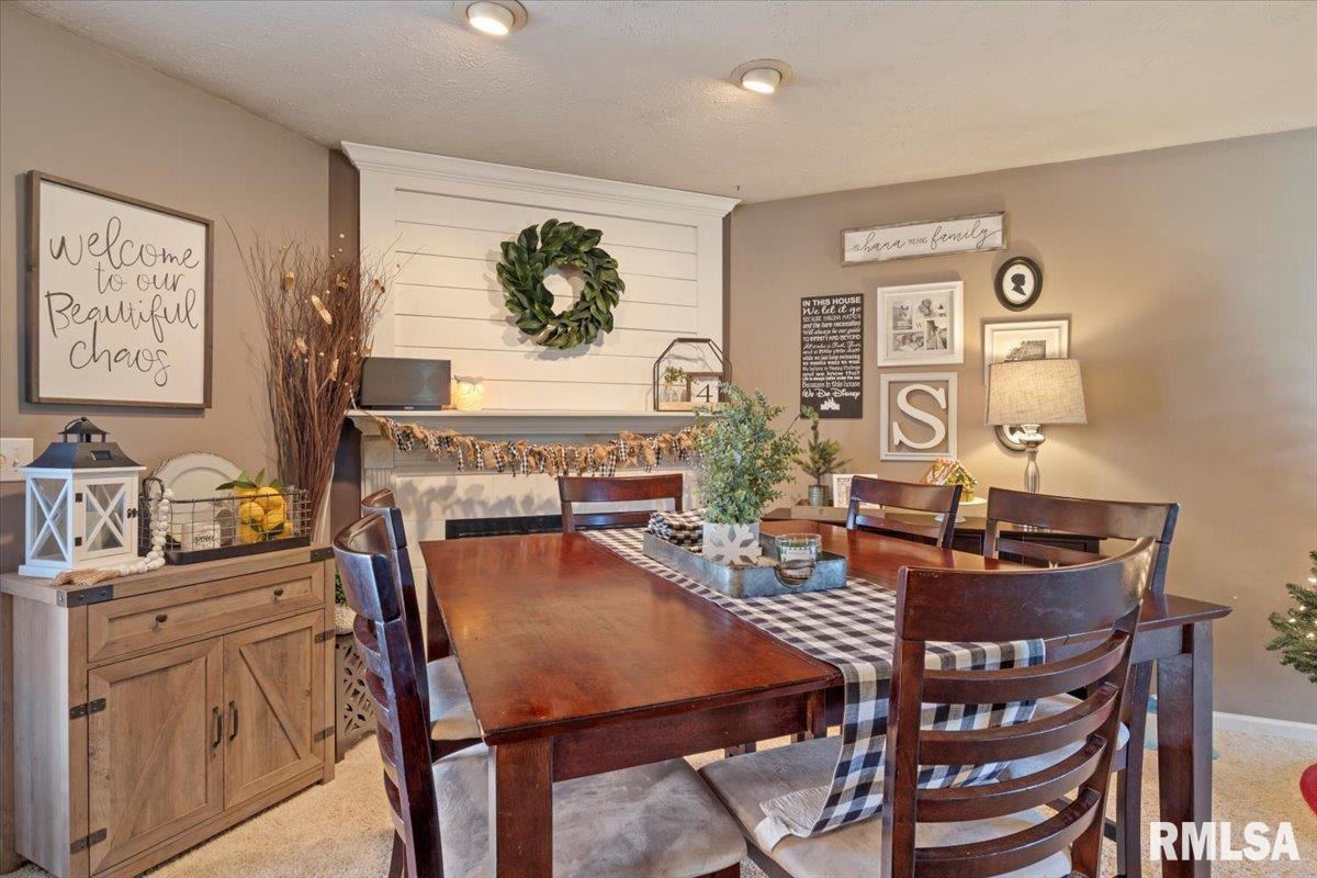812 Helene Street Springfield, IL 62702 - Photo 7 of 34