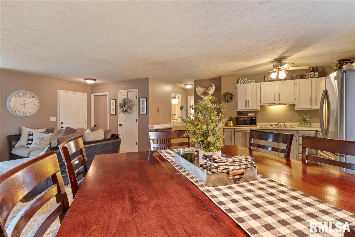 812 Helene Street Springfield, IL 62702 - Photo 9 of 34