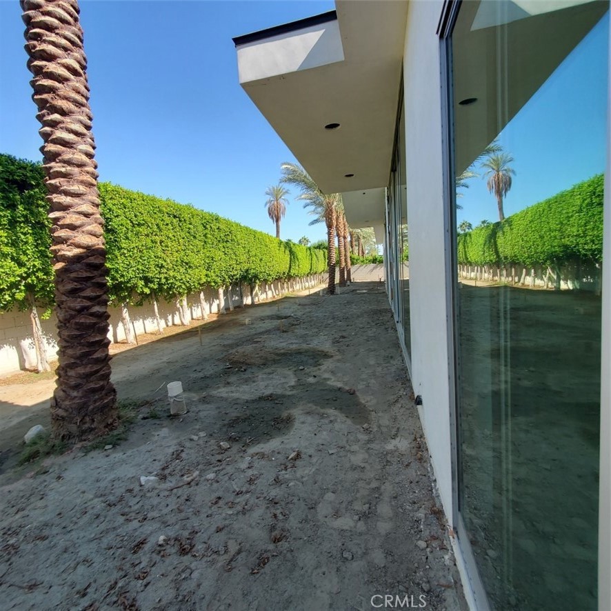 1 Makena Lane Rancho Mirage, CA 92270 - Photo 19 of 19 a view of a pathway of a building