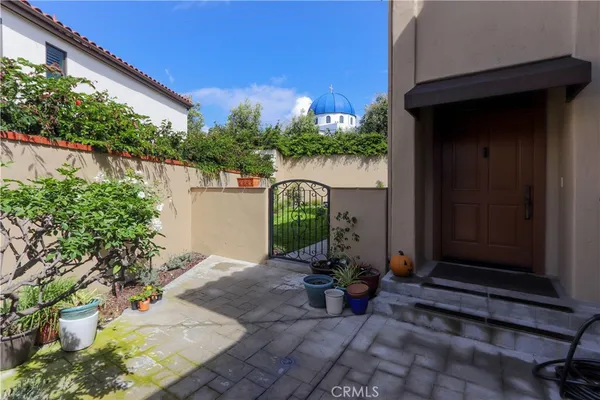 $1,550,000 | 5755 Ave Estoril, Long Beach, CA 90814