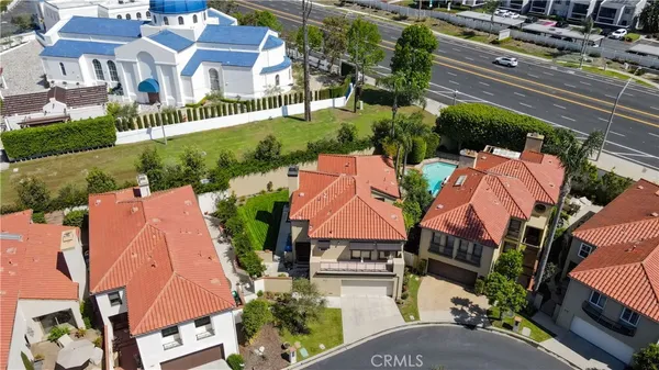$1,550,000 | 5755 Ave Estoril, Long Beach, CA 90814