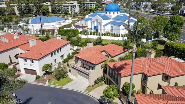 $1,550,000 | 5755 Ave Estoril, Long Beach, CA 90814