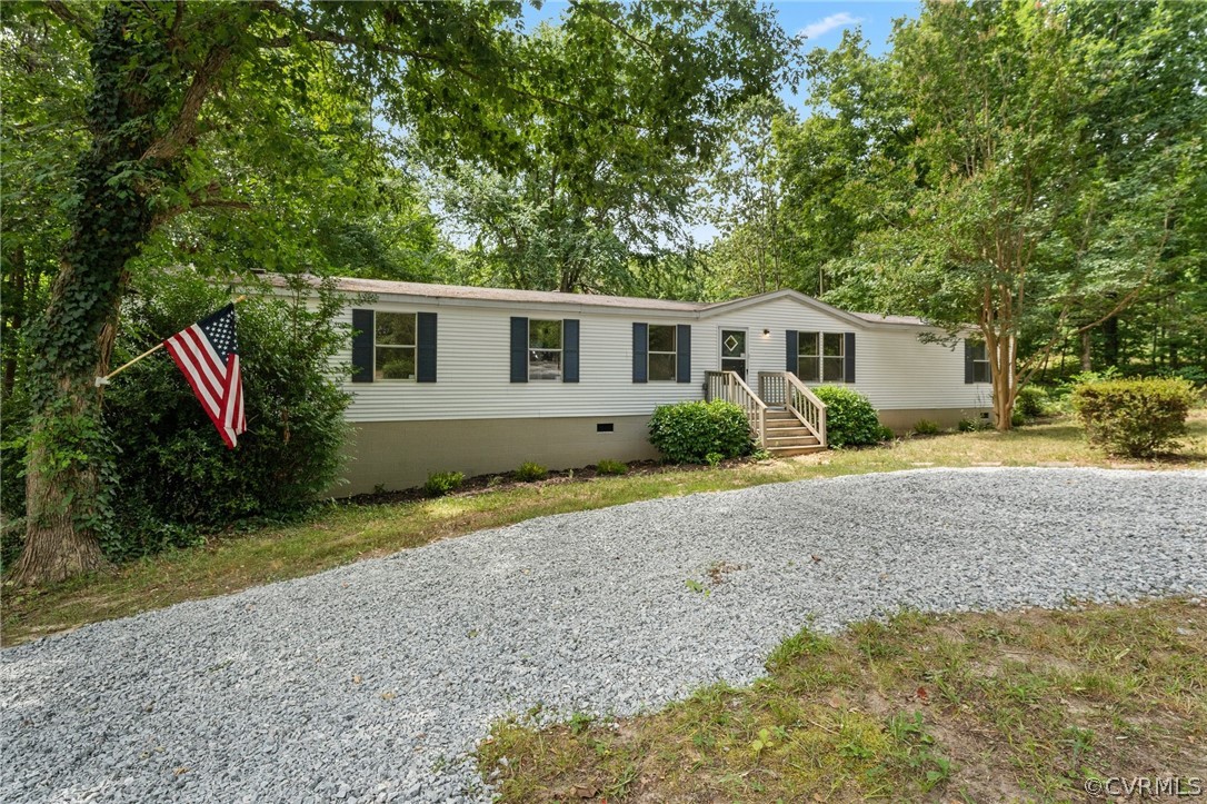 1172 Hendricks Road Pamplin, VA 23958 - Photo 1 of 36 a view of outdoor space and yard