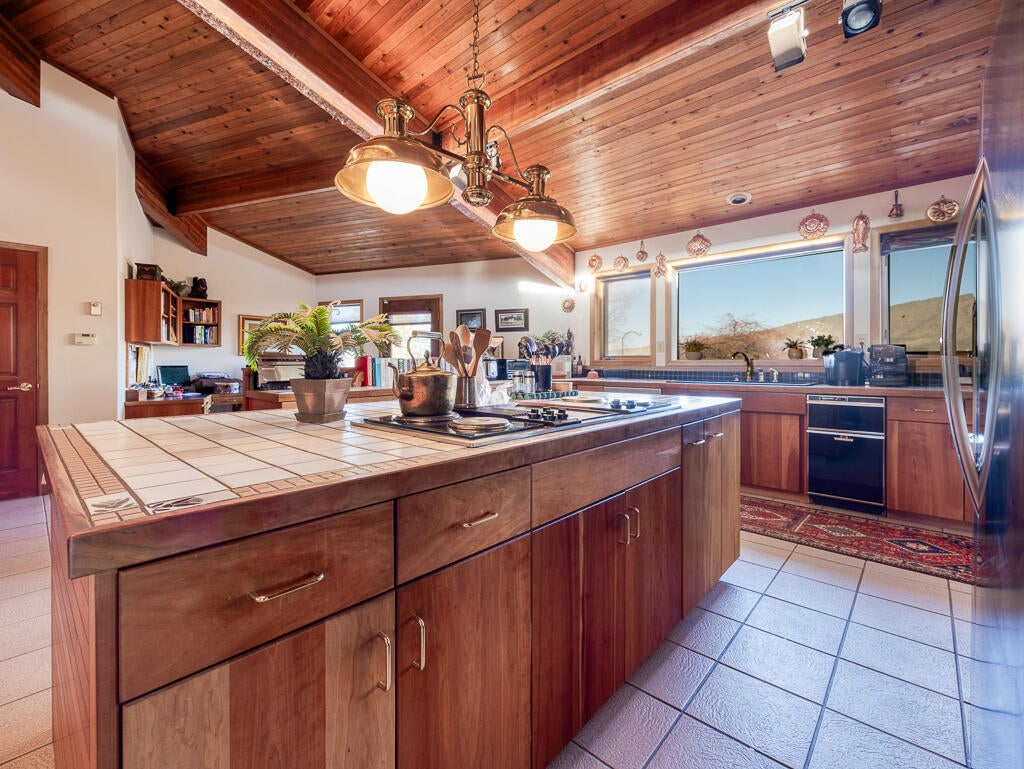 4885 Sunset Ridge Road Klamath Falls, OR 97601 - Photo 22 of 45 4885 Sunset Ridge-40
