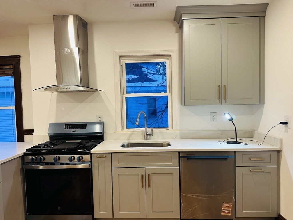 105 Nottinghill Road, Unit 2 Boston, MA 02135 - Photo 13 of 27