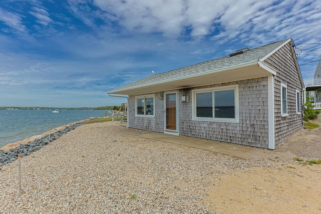 41 Seconsett Island Road Mashpee, MA 02649 - Photo 4 of 38