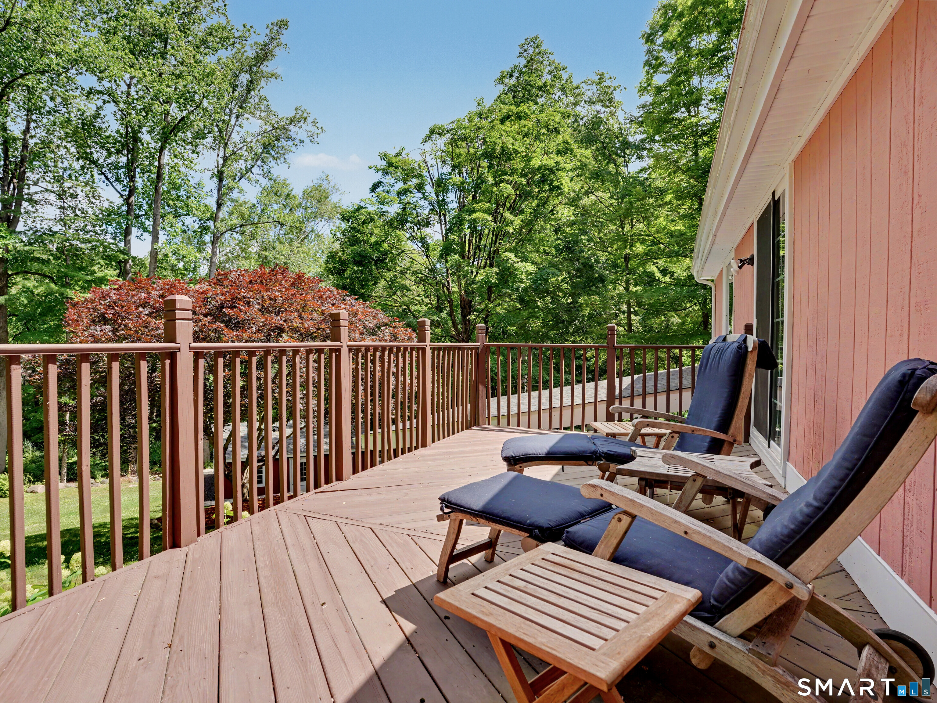 252 Bennetts Farm Road Ridgefield, CT 06877 - Photo 31 of 40 Second deck