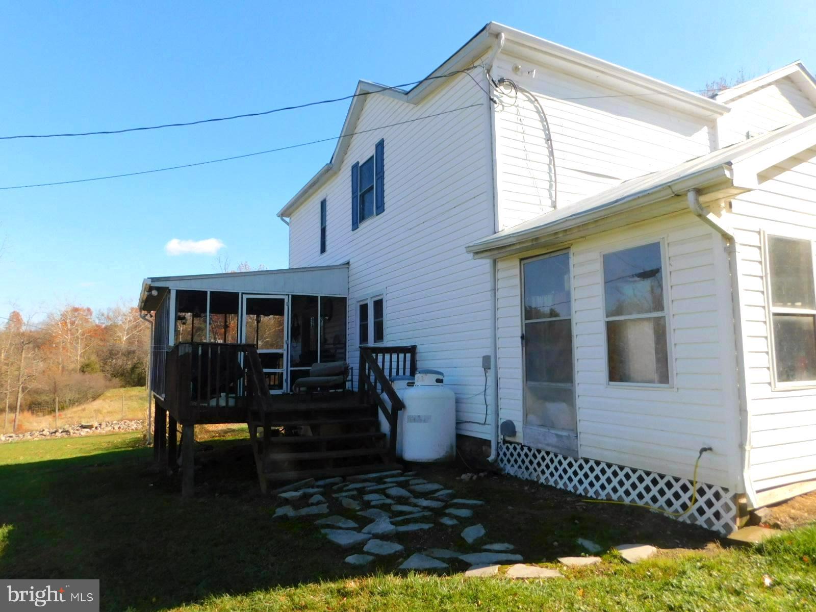 3415 North Mountain Road Wardensville, WV 26851 - Photo 4 of 24