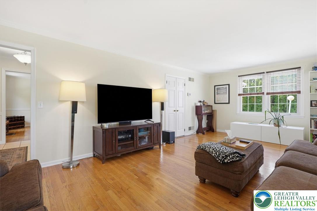 3547 Hecktown Road Bethlehem, PA 18020 - Photo 12 of 69