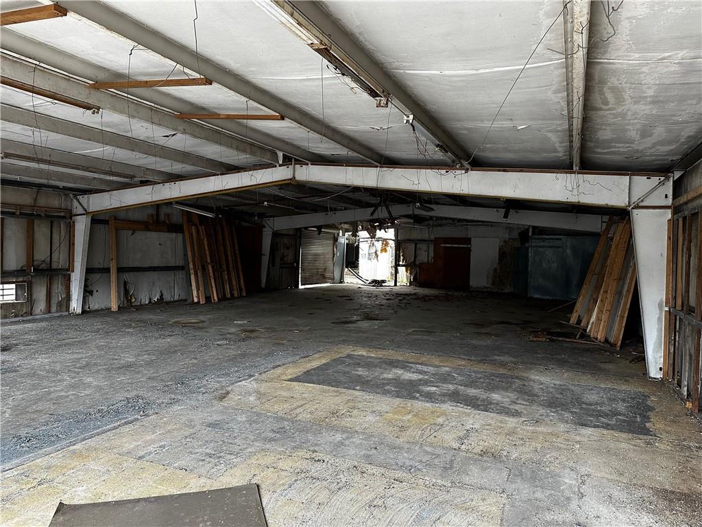 4382 Calhoun Road Northeast Rome, GA 30161 - Photo 3 of 5