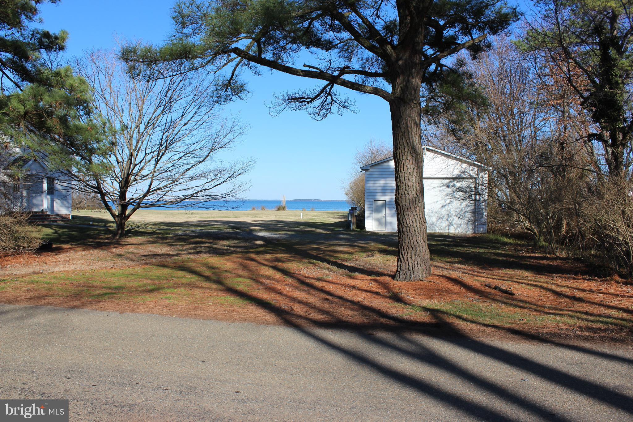 Can you say waterviews.........