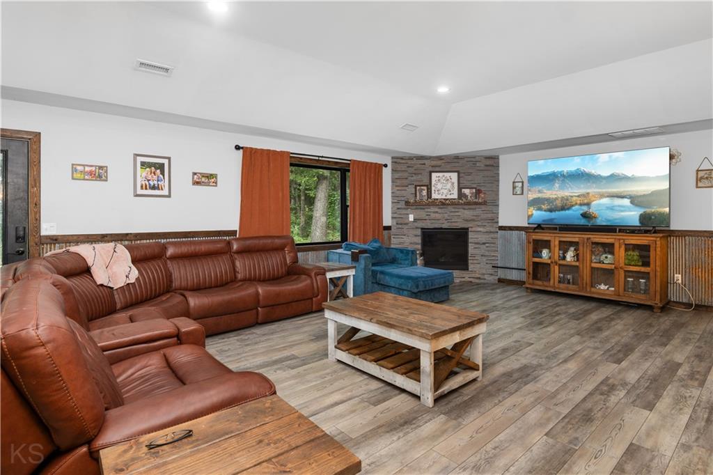 1022 Wildrose Lane Stover, MO 65078 - Photo 3 of 63