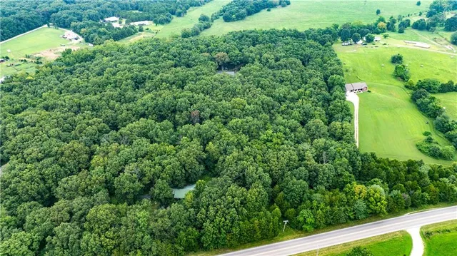 $449,000 | 1022 Wildrose Lane, Stover, MO 65078