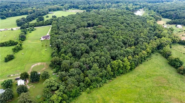 $449,000 | 1022 Wildrose Lane, Stover, MO 65078