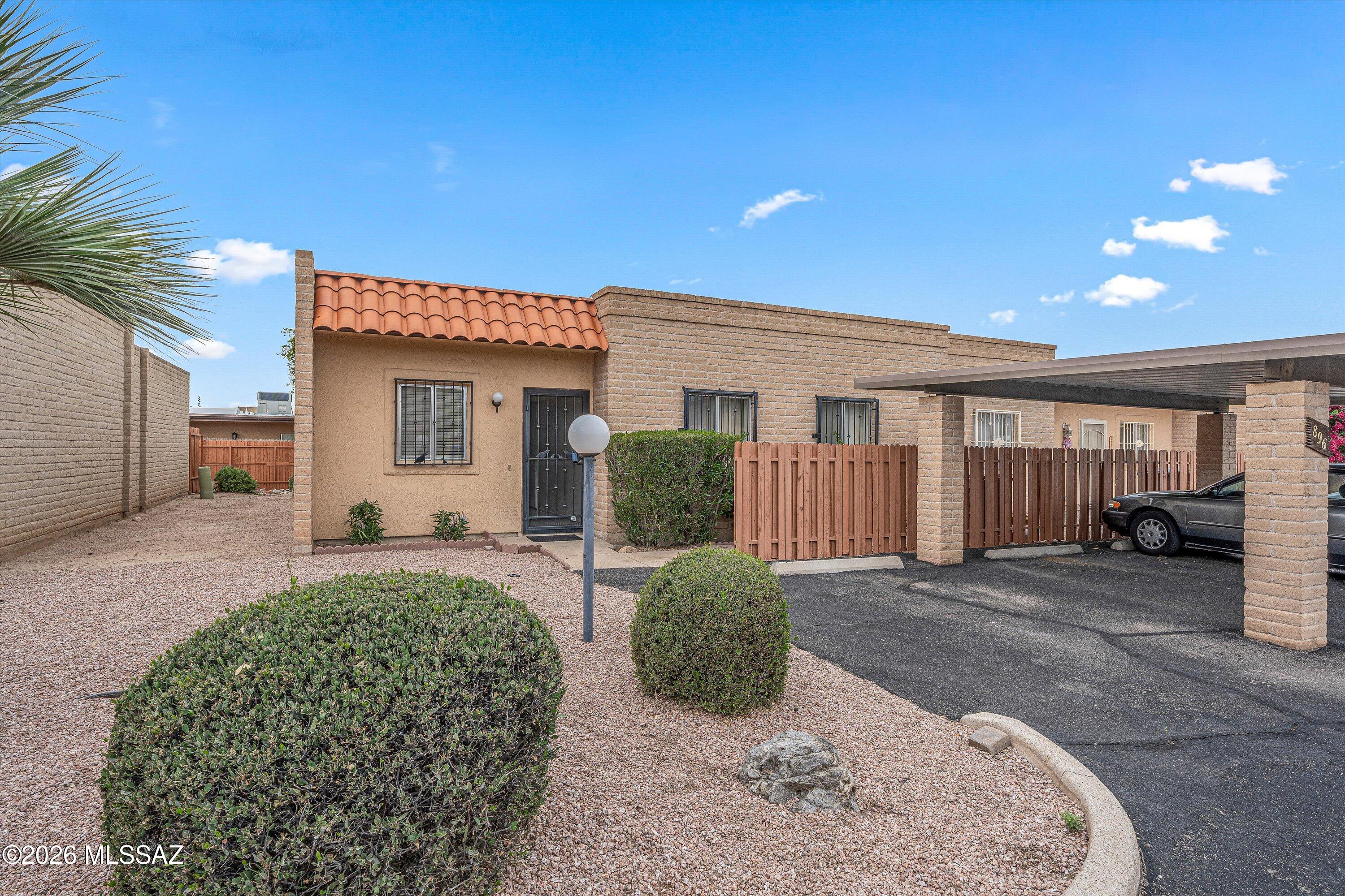896 South Pantano Road Tucson, AZ 85710 - Photo 1 of 29