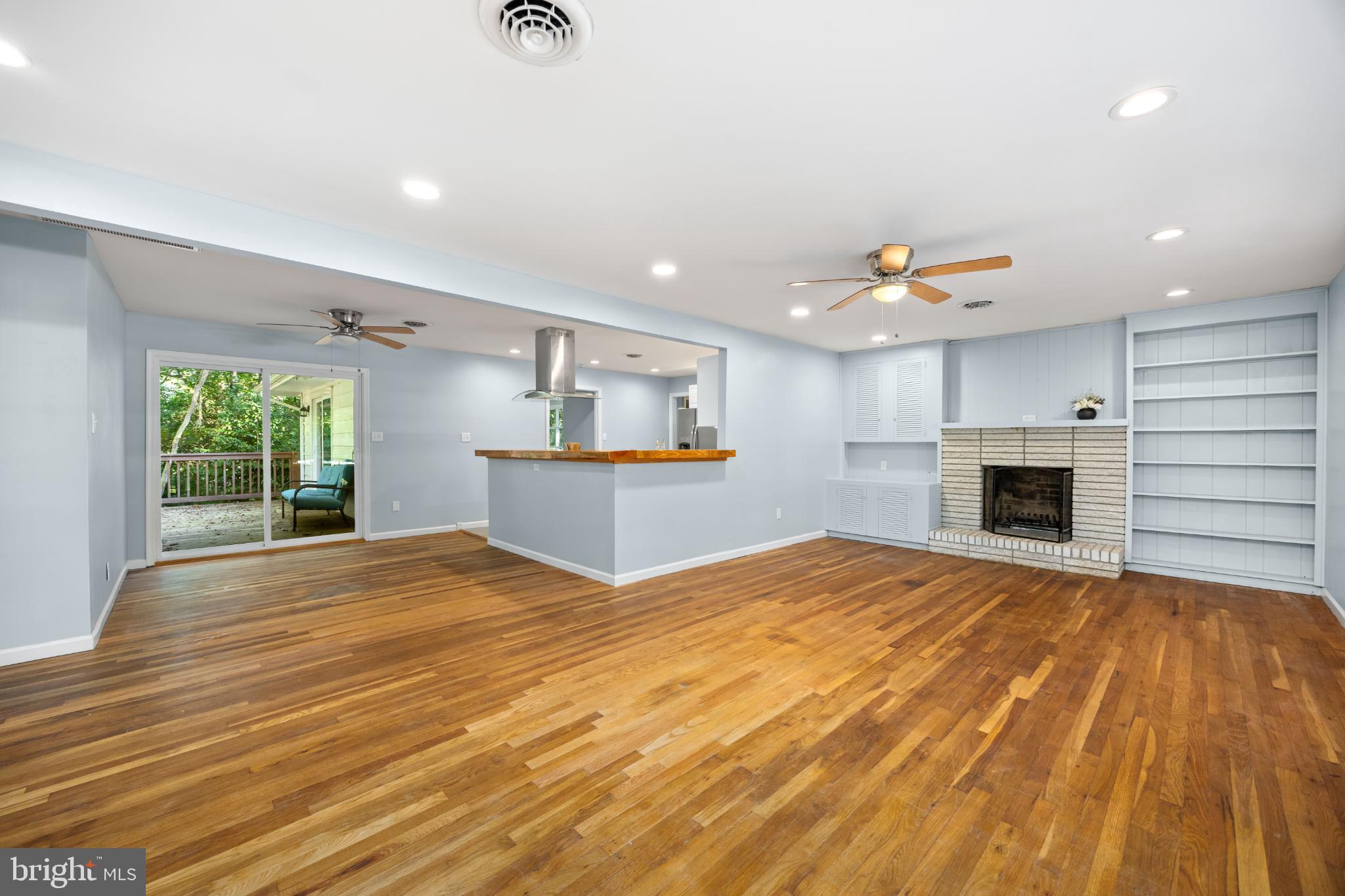 1105 Middleneck Drive Salisbury, MD 21804 - Photo 8 of 38 a bedroom with a bed and window