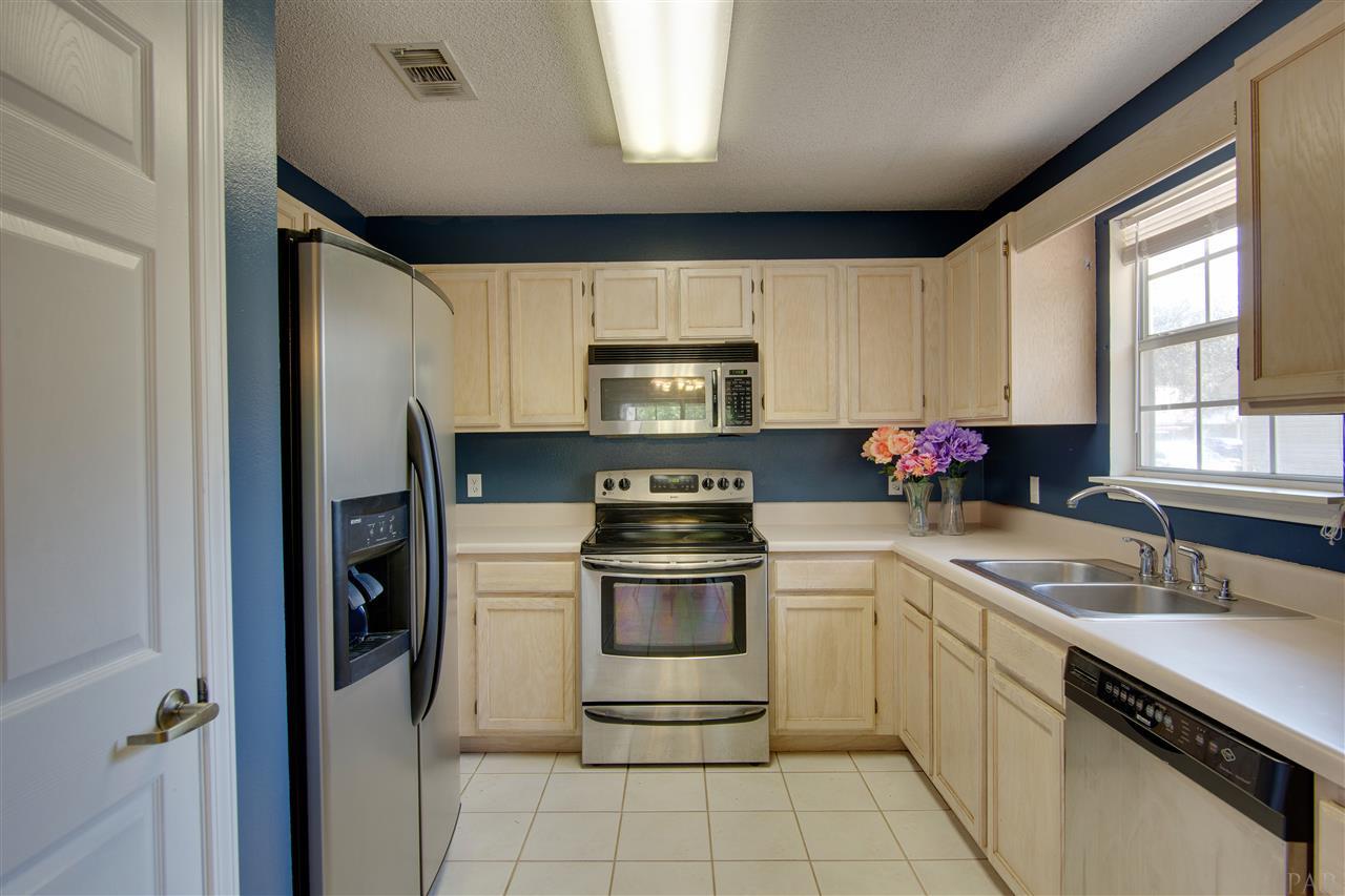 2779 River Run Road Navarre, FL 32566 - Photo 11 of 31 Gallery Image 11