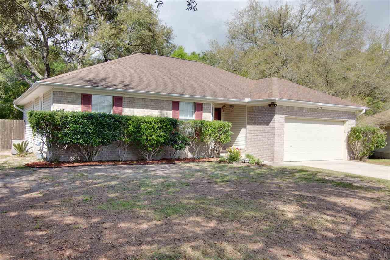 2779 River Run Road Navarre, FL 32566 - Photo 3 of 31 Gallery Image 3