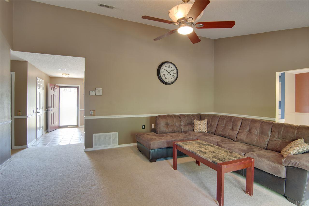 2779 River Run Road Navarre, FL 32566 - Photo 6 of 31 Gallery Image 6