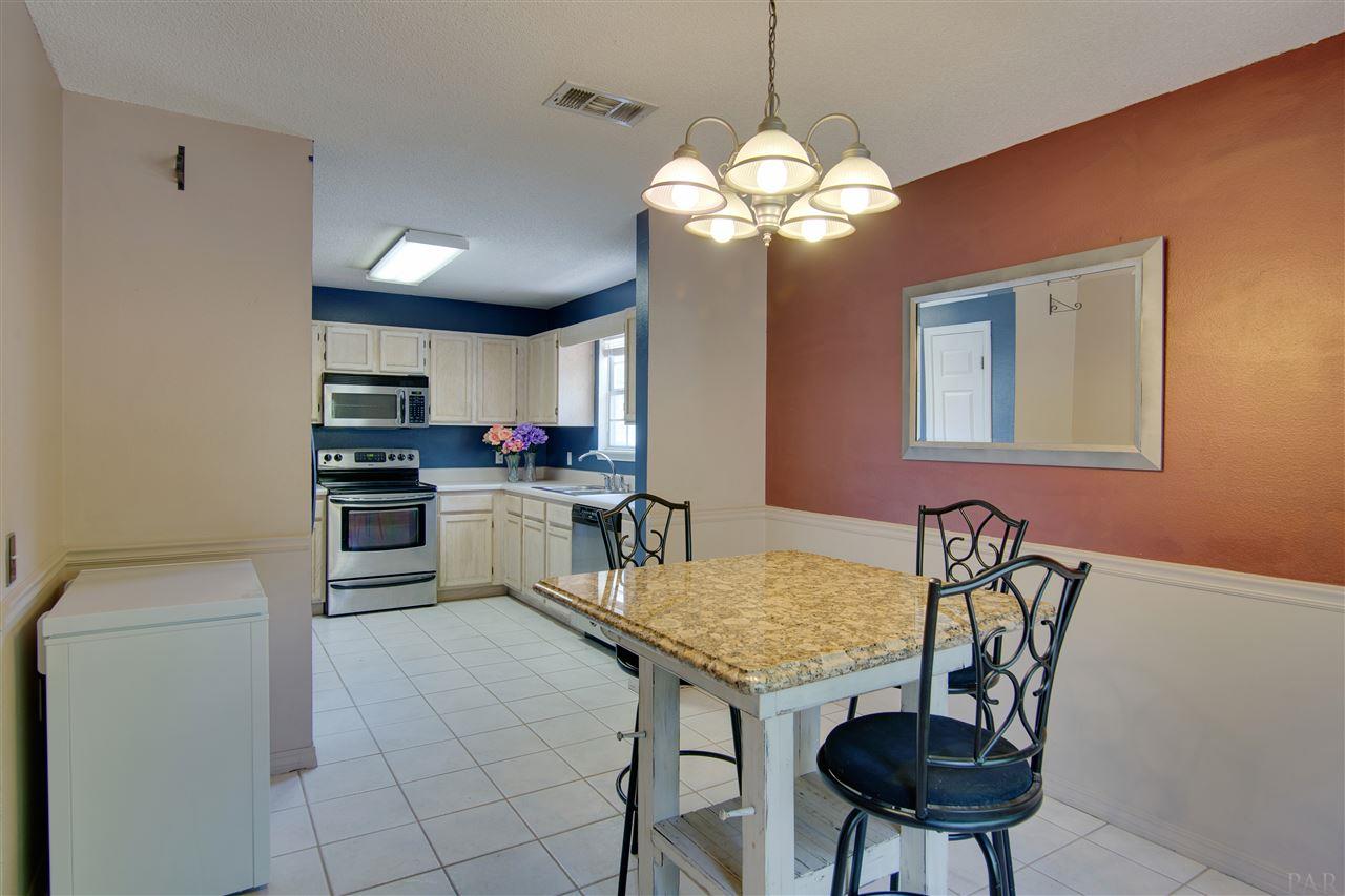 2779 River Run Road Navarre, FL 32566 - Photo 9 of 31 Gallery Image 9