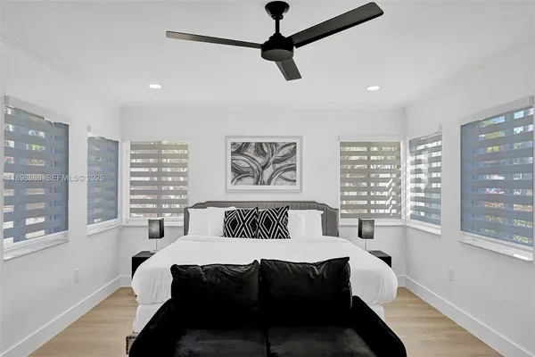 $18,000 | 725 Harrison Street, Hollywood, FL 33019