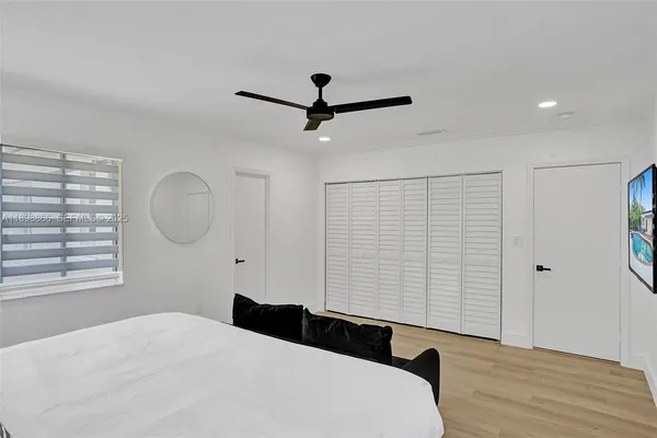 $18,000 | 725 Harrison Street, Hollywood, FL 33019