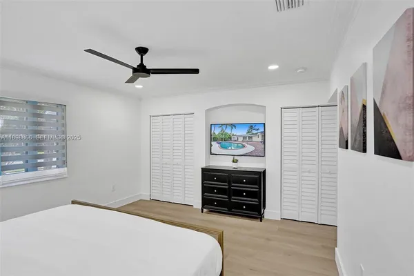 $18,000 | 725 Harrison Street, Hollywood, FL 33019