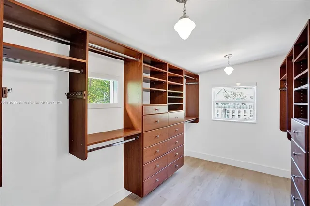 $18,000 | 725 Harrison Street, Hollywood, FL 33019