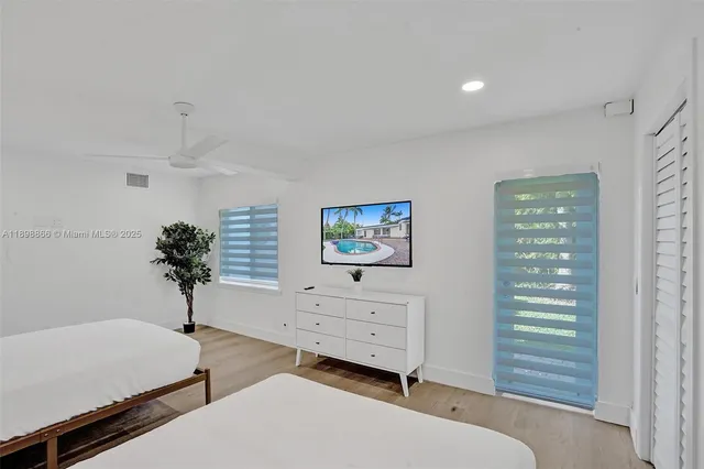 $18,000 | 725 Harrison Street, Hollywood, FL 33019