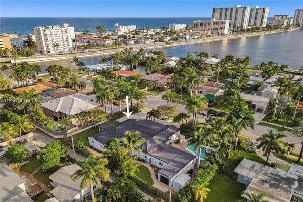 $18,000 | 725 Harrison Street, Hollywood, FL 33019