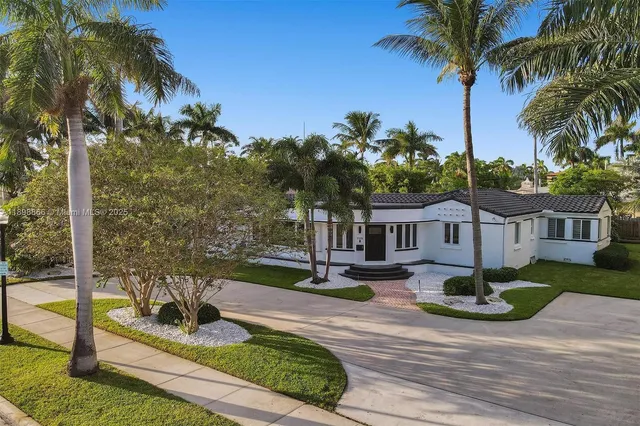 $18,000 | 725 Harrison Street, Hollywood, FL 33019