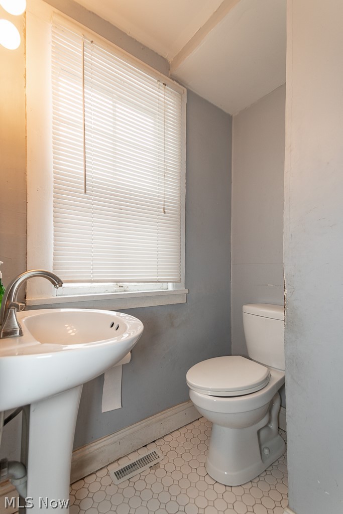 3780 Mayfield Road Cleveland Heights, OH 44121 - Photo 15 of 33