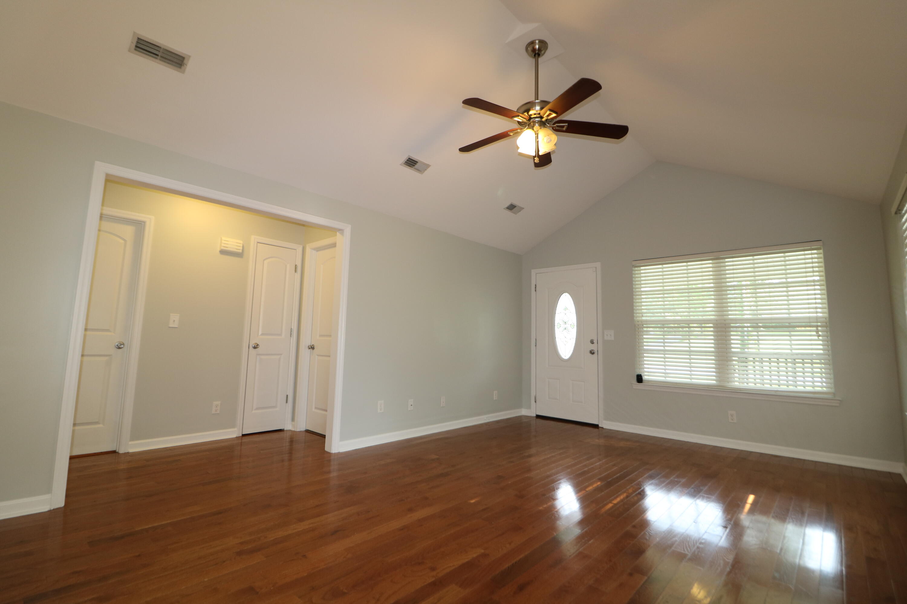 211 Martin Road Chattanooga, TN 37415 - Photo 16 of 32 0BB6F3EB-C6E4-43CE-A907-25D174B3C42C