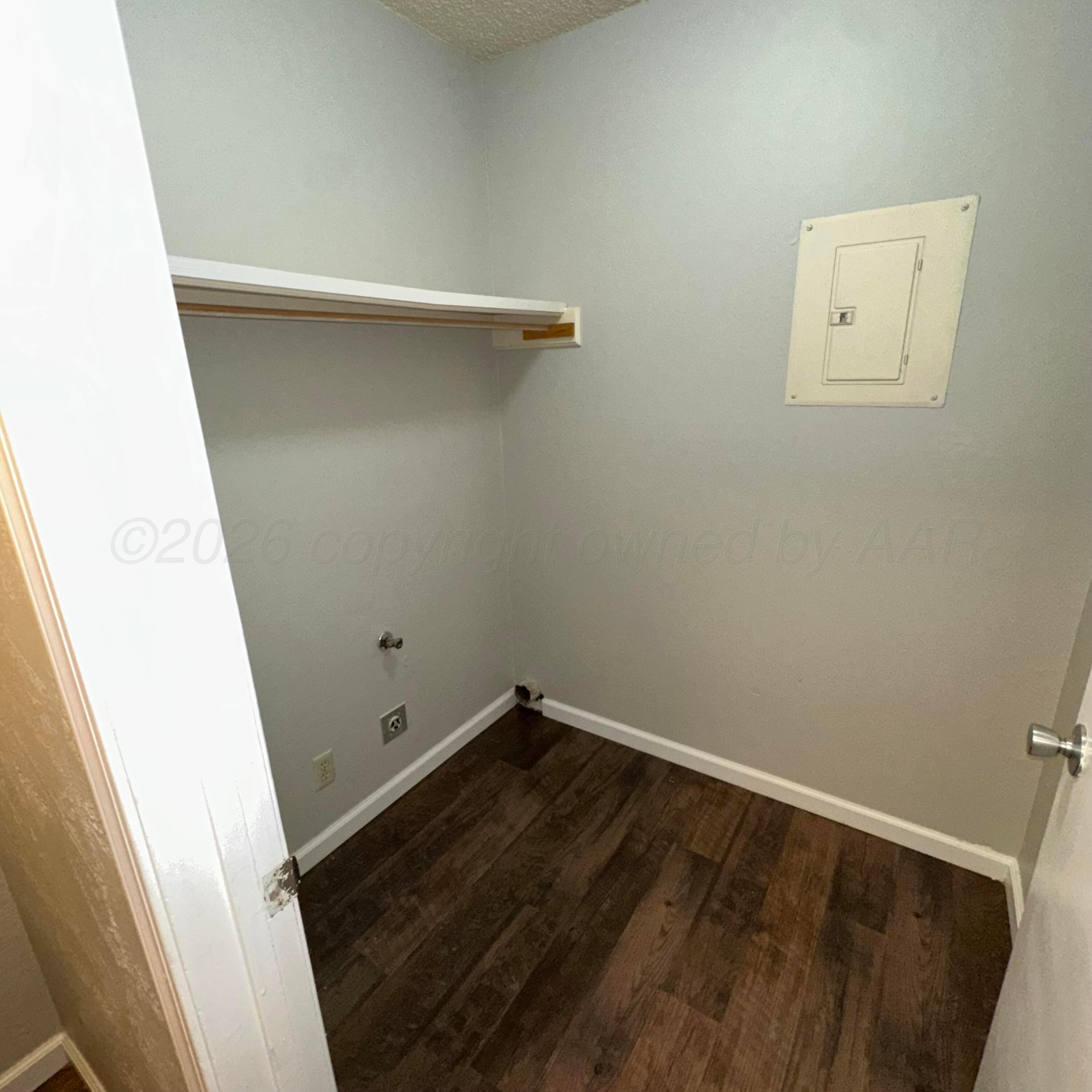 805 Oregon Trail Canyon, TX 79015 - Photo 14 of 14 a view of a room