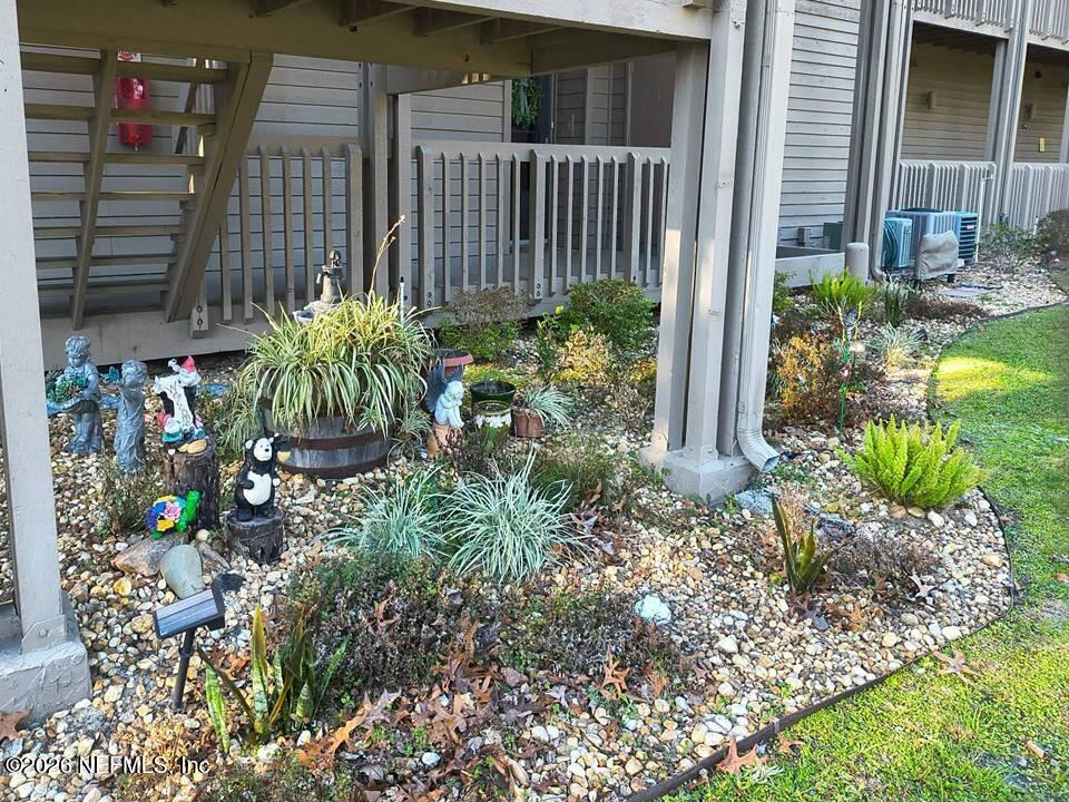 2910 Ravines Road, Unit 1103 Middleburg, FL 32068 - Photo 7 of 36 condo garden