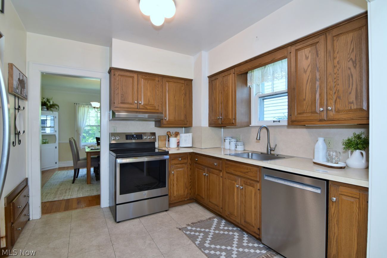 3325 Lansmere Road Shaker Heights, OH 44122 - Photo 23 of 50