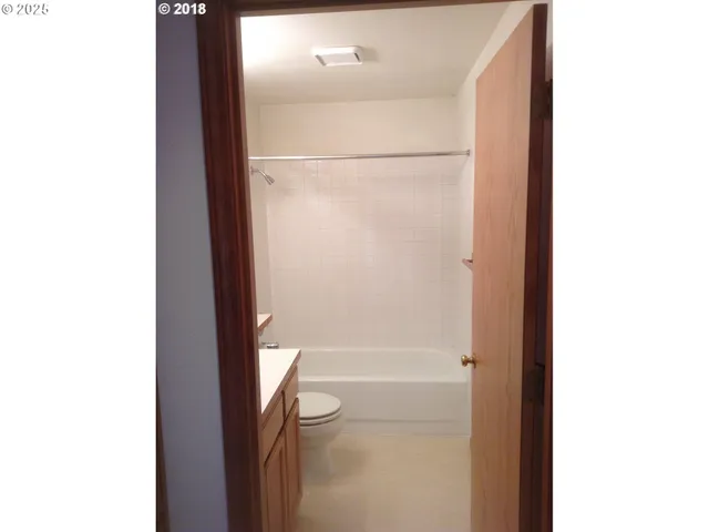 $395,900 | 2707 Dayna Lane, Eugene, OR 97408