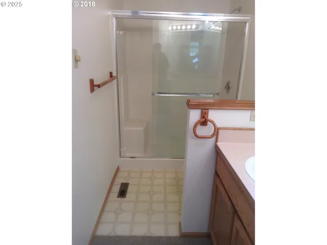 $395,900 | 2707 Dayna Lane, Eugene, OR 97408