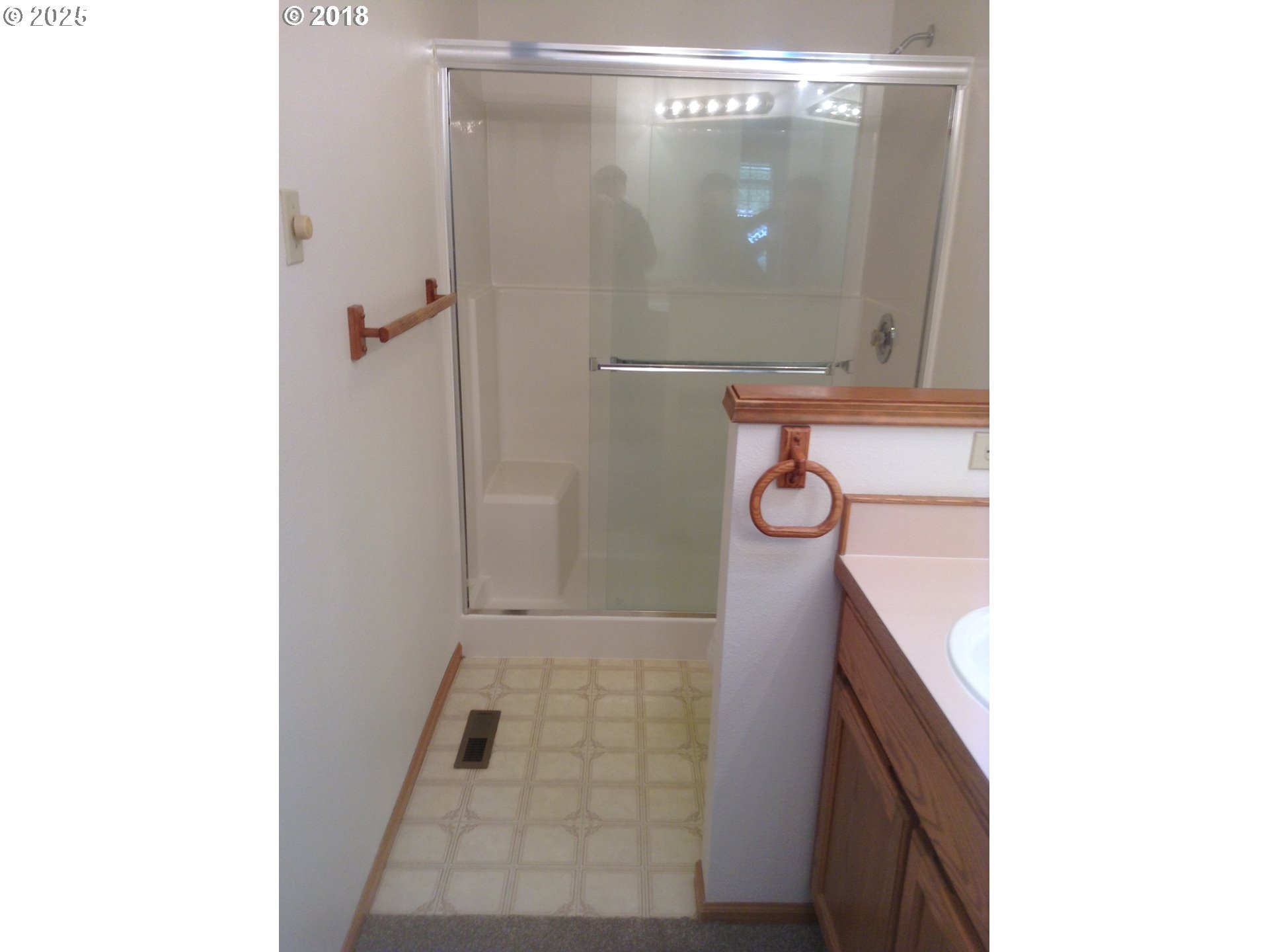 2707 Dayna Lane Eugene, OR 97408 - Photo 8 of 20