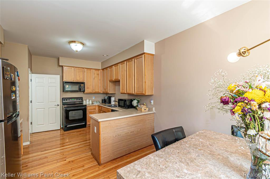 41544 Mitchell Road Novi, MI 48377 - Photo 18 of 43