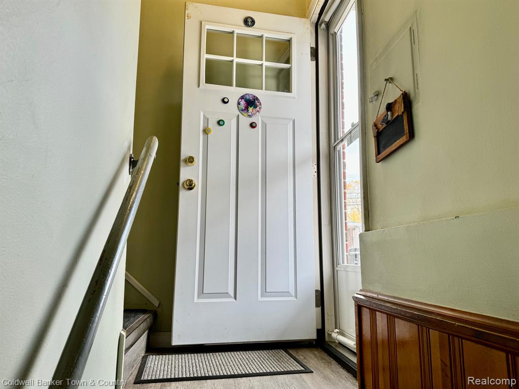 9260 Ruth Avenue Allen Park, MI 48101 - Photo 15 of 33