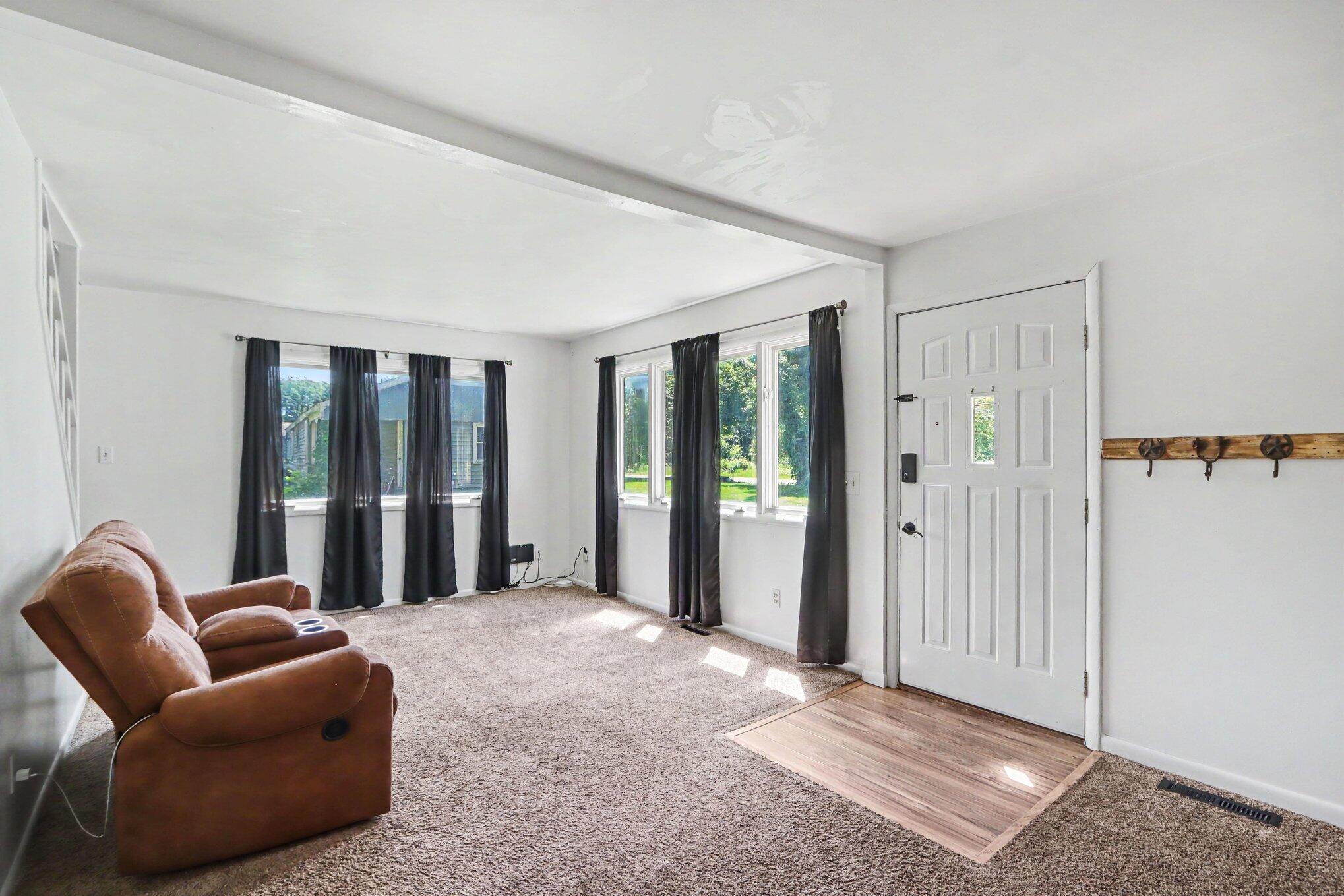 17626 South Fisher Lake Road Three Rivers, MI 49093 - Photo 6 of 18 005_file_9109